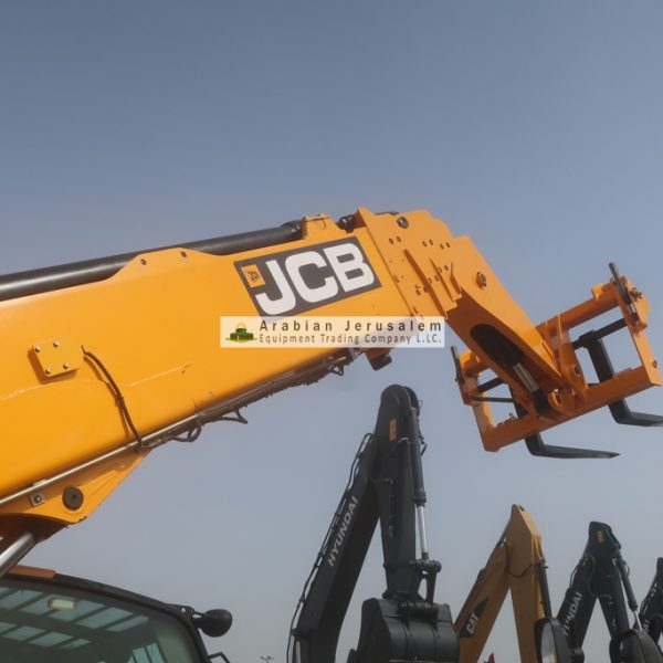 JCB-540-180-24501-10-www.al-quds.com