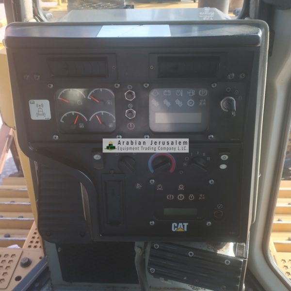 CAT-D7R-25061-12-www.al-quds.com