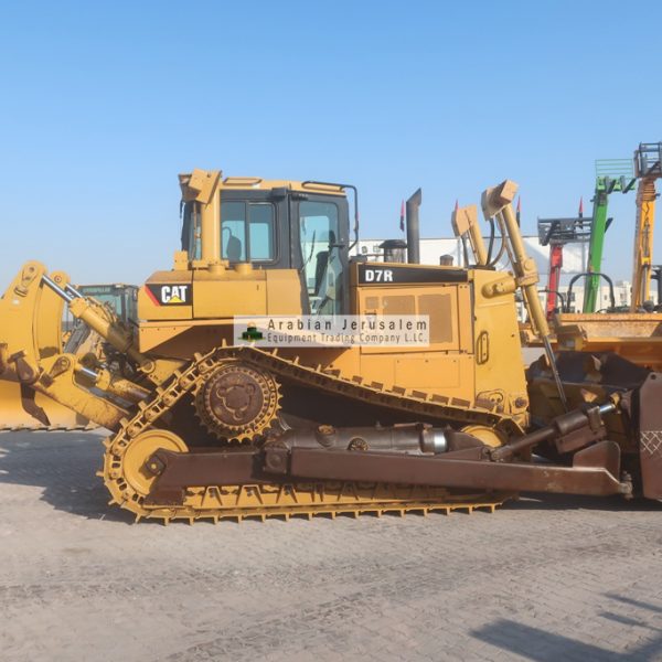 CAT-D7R-25061-8-www.al-quds.com