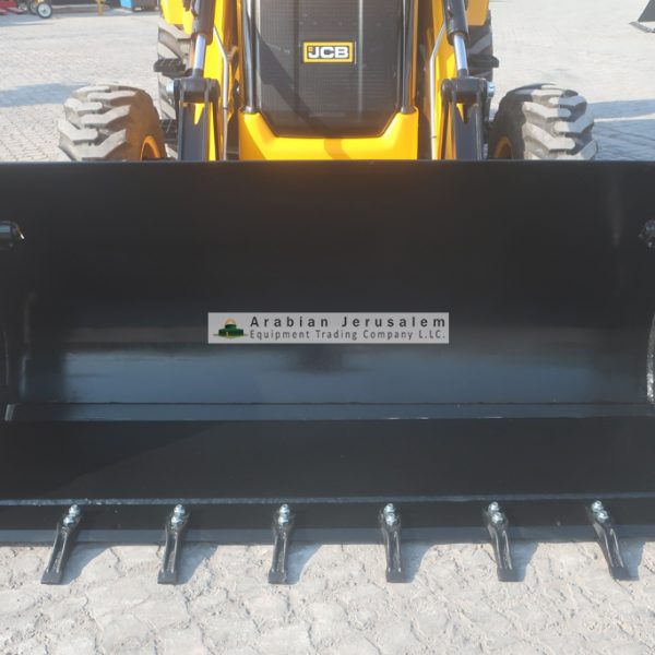 JCB-3DX-24498-9-www.al-quds.com