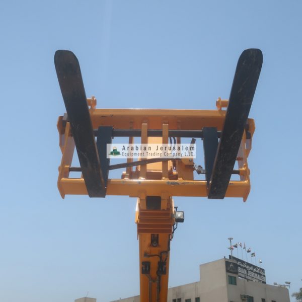 JCB-540-180-25117-9-www.al-quds.com