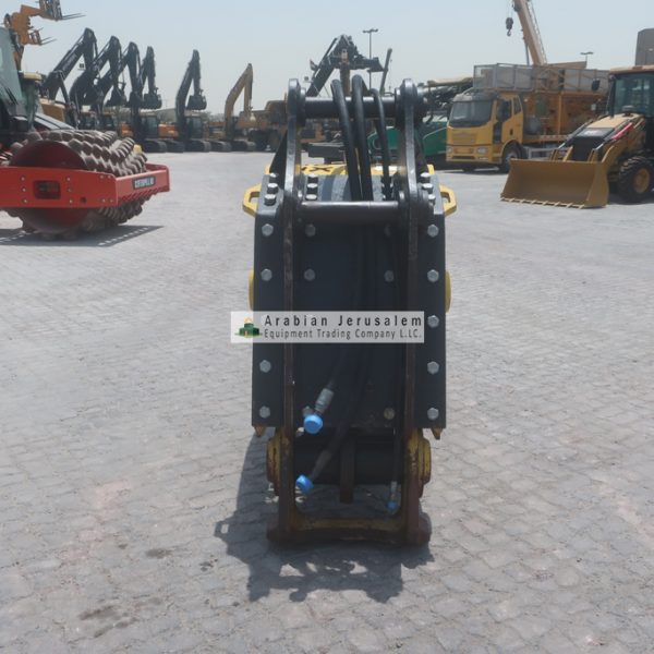 KOMATSU-JGXR20-25139-5-www.al-quds.com