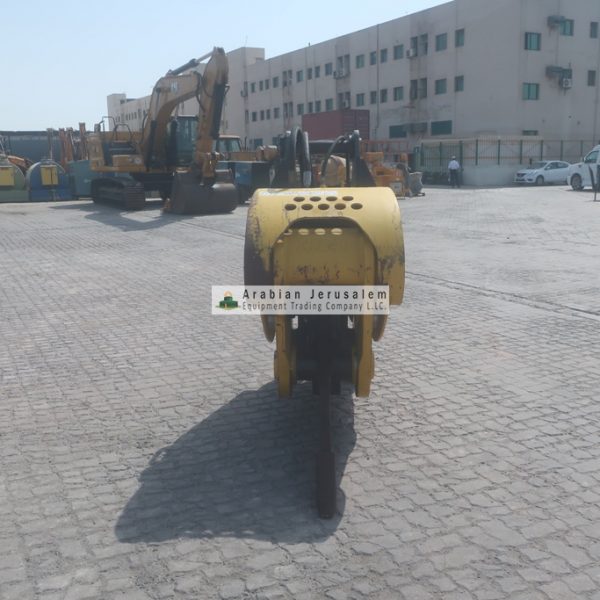 KOMATSU-JGXR20-25140-2-www.al-quds.com