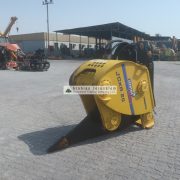 KOMATSU-JGXR20-25140-3-www.al-quds.com
