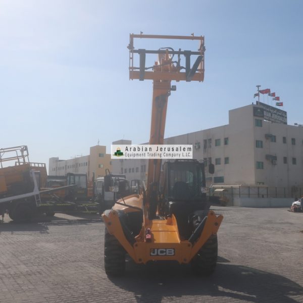 JCB-540-140-25461-2-www.al-quds.com