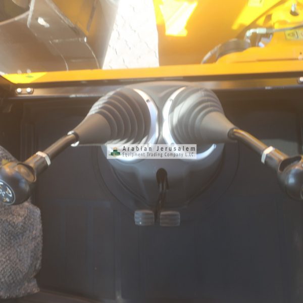 JCB-3DX-25464-14-www.al-quds.com