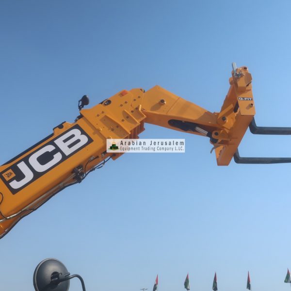 JCB-540-180-26175-10-www.al-quds.com